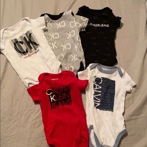 5 pack Calvin Klein onsies